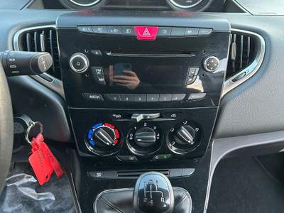 Lancia Ypsilon LANCIA Y 20.000KM! Bianco usata Cameri