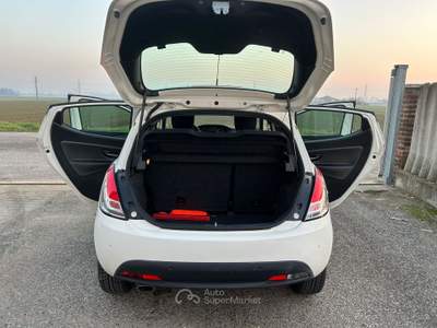 Lancia Ypsilon LANCIA Y 20.000KM! Bianco usata Cameri