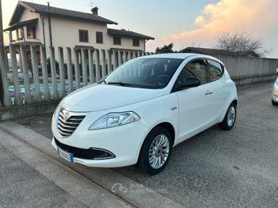 Lancia Ypsilon LANCIA Y 20.000KM! Bianco usata Cameri