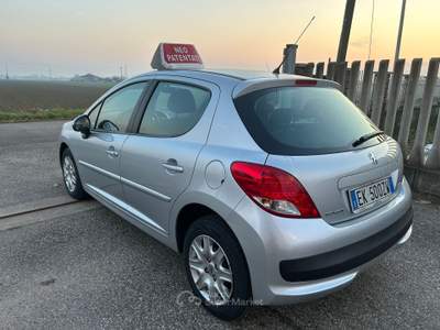 Peugeot 207 PEUGEOT 207 NEOPATENTATI. 36.000KM! Argento usata Cameri