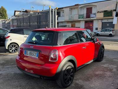 MINI 1.5 Cooper D Hype 5 1.6 16V One (55kW) Rosso usata Sant'Antimo