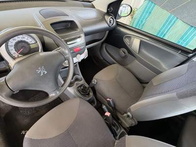 Peugeot 107 5p. Desir Grigio usata Giovinazzo