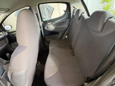 Peugeot 107 5p. Desir Grigio usata Giovinazzo