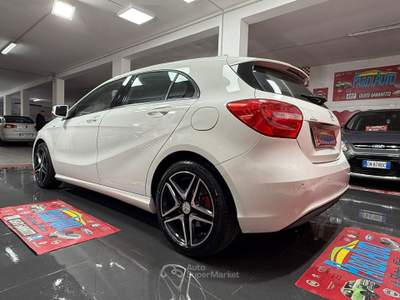 Mercedes-Benz Classe A A 180 CDI 1.5 109cv Sport - 2015 Bianco usata Giugliano in Campania
