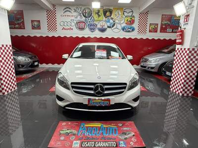 Mercedes-Benz Classe A A 180 CDI 1.5 109cv Sport - 2015 Bianco usata Giugliano in Campania