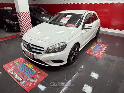 Mercedes-Benz Classe A A 180 CDI 1.5 109cv Sport - 2015 Bianco usata Giugliano in Campania