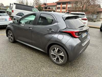 Toyota Yaris 1.5h trend Grigio usata Bollengo