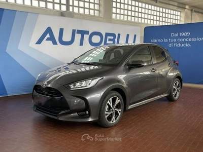 Toyota Yaris 1.5h trend Grigio usata Bollengo