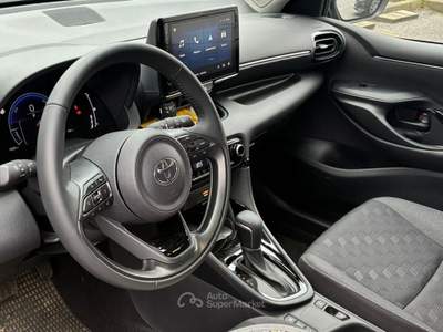 Toyota Yaris 1.5h trend Grigio usata Bollengo
