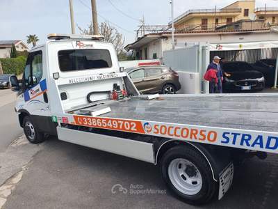 Iveco Daily 35 ql carro attrezzi soccorso stradale Bianco usata Sant'Egidio del Monte Albino