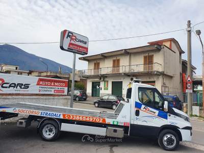 Iveco Daily 35 ql carro attrezzi soccorso stradale Bianco usata Sant'Egidio del Monte Albino