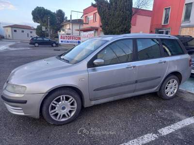 Fiat Stilo AUTOVEICOLO CON GANCIO TRAINO Argento usata Rovigo
