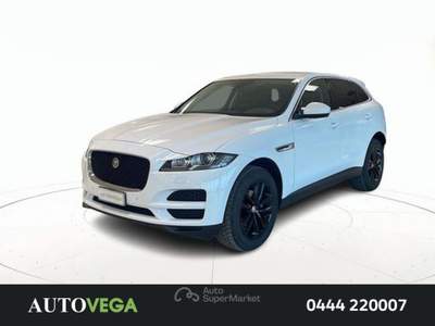 Jaguar F-Pace 2.0d i4 chequered flag awd 180cv auto my20 usata Vicenza