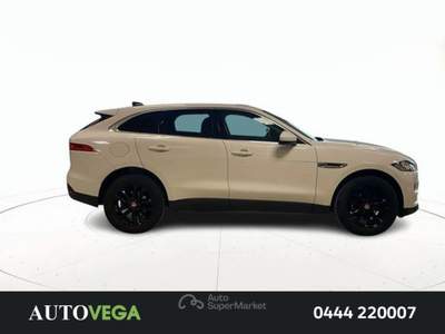 Jaguar F-Pace 2.0d i4 chequered flag awd 180cv auto my20 usata Vicenza