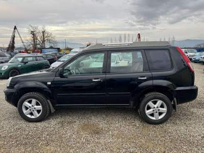 Nissan X-Trail 2.2 dCi Elegance Nero usata Arezzo