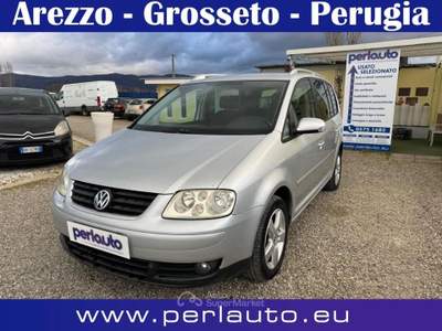 Volkswagen Touran 2.0 16V TDI UNICOPROPRIETARIO Argento usata Arezzo