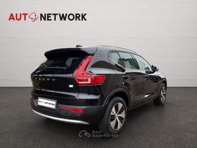 Volvo XC40 T4 Recharge Plug-in Hybrid automatico Core Nero usata Imola
