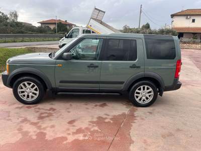 Land Rover Discovery Discovery III 2004 2.7 tdV6 SE Verde usata Sabaudia