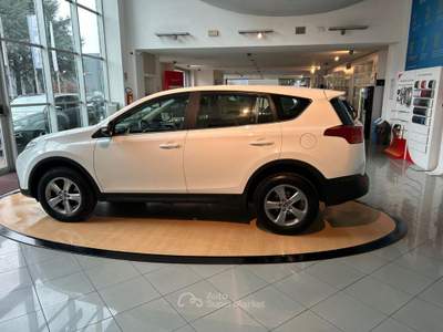 Toyota RAV4 RAV4 2.0 D-4D 2WD Active Bianco usata Novi Ligure