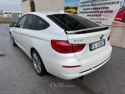 BMW Serie 3 Gran Turismo 318d 318d Gran Turismo Sport GT CAMERA LED 18 Bianco usata Cherasco