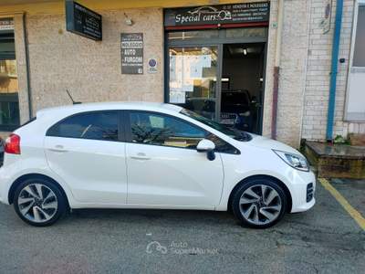 Kia Rio 5p. Active Bianco usata Valenzano