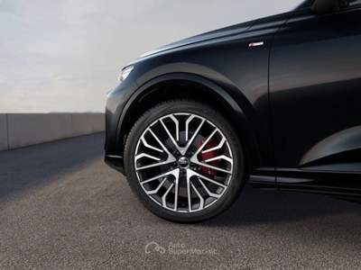 Audi Q5 SPORTBACK S LINE EDITION 2.0 TDI MHEV QUATTRO S TRONIC 204 CV TETTO MATRIX Nero usata Santeramo in Colle