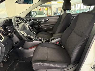 Nissan Qashqai Nissan Qashqai 1.5 Dci 110cv Bianco usata Pompei