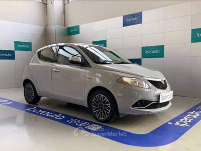 Lancia Ypsilon 1.2 mya 69cv NEOPATENTATI Grigio usata Bergamo