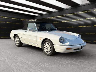 Alfa Romeo Spider 2.0i Bianco usata Cassola