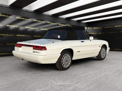 Alfa Romeo Spider 2.0i Bianco usata Cassola