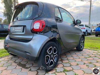 Smart ForTwo 70 1.0 twinamic Passion Grigio usata Latina