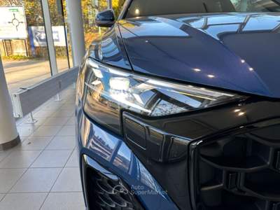 Audi Q8 3.0 tdi mhev S line edition quattro 286cv tiptronic Blu/Azzurro usata Seveso