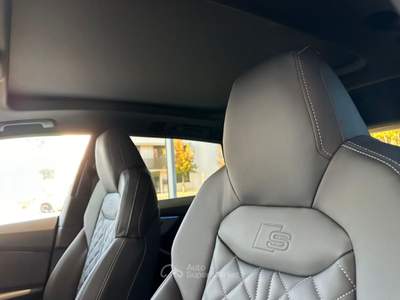Audi Q8 3.0 tdi mhev S line edition quattro 286cv tiptronic Blu/Azzurro usata Seveso