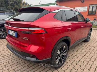 MG HS 1.5 FULL HYBRID+ 224CV  LUXURY KM0 Rosso usata Milano