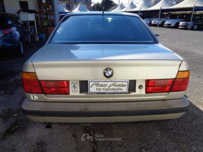 BMW Serie 5 520i 520 D' EPOCA 1989 2.0 Benzina Oro usata Qualiano