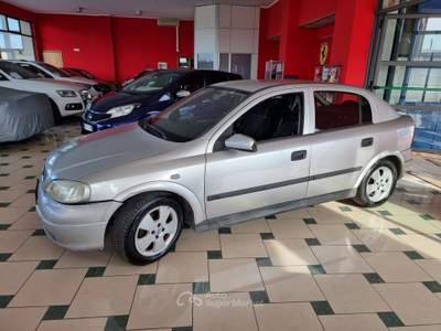 Opel Astra cat 5 porte Elegance Grigio usata Bisceglie