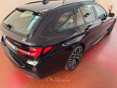 BMW Serie 5 530d 530 530d Touring mhev 48V Msport auto Blu/Azzurro usata Parma