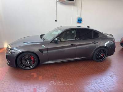 Alfa Romeo Giulia 2.9 V6 Quadrifoglio 510cv auto carboceramica Grigio usata Parma