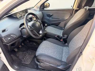 Lancia Ypsilon Ypsilon III 2015 1.2 Platinum 69cv my16 Bianco usata Desio