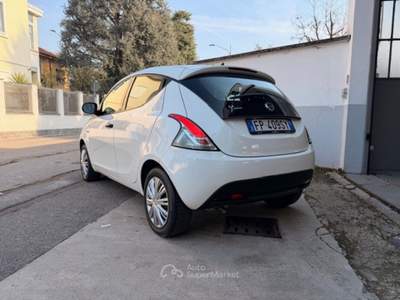 Lancia Ypsilon Ypsilon III 2015 1.2 Platinum 69cv my16 Bianco usata Desio
