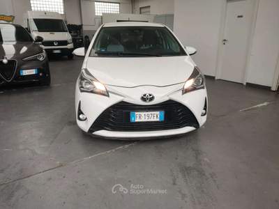 Toyota Yaris Yaris III 2017 5p 1.0 Active Bianco usata Desio