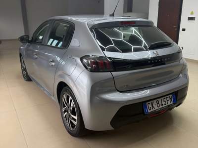 Peugeot 208 Macchina perfetta in ogni stato usata San Tammaro