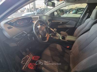 Peugeot 3008 S&S Allure Blu/Azzurro usata Mottola