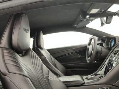 Aston Martin DB11  4.0 v8 auto Nero usata Cuneo