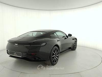 Aston Martin DB11  4.0 v8 auto Nero usata Cuneo