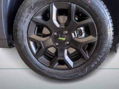 Jeep Avenger 1.2 Turbo 145 CV MHEV 4xe Upland Bianco usata BOLOGNA