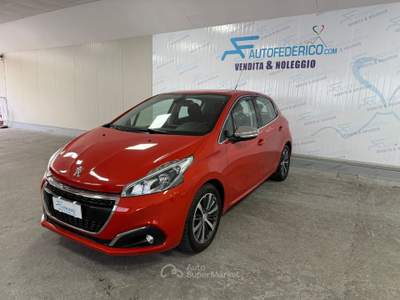 Peugeot 208 Peugeot 208 1.2 Benz. 110cv GT-Line Arancione usata Pompei