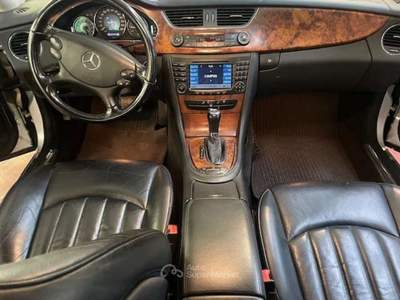 Mercedes-Benz CLS CLS 500 V8 Argento usata Milano