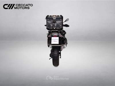BMW Serie 5 525tds Adventure Triple Black Abs my21 Nero usata Padova