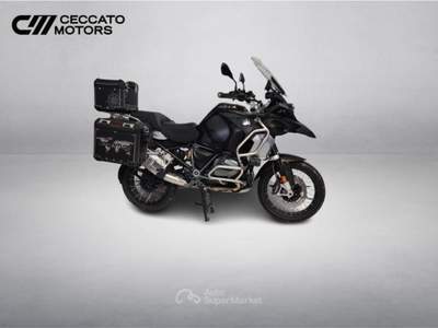 BMW Serie 5 525tds Adventure Triple Black Abs my21 Nero usata Padova